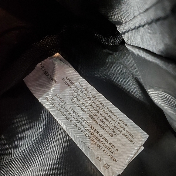 NWT Primark Black Cosmetic Bag with Quilted Texture and Gold Hardware Letter "L" - Picture 14 of 16